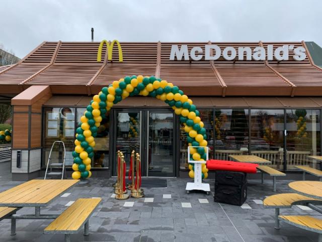 Réouverture McDonald's Villeneuve d'Ascq : décoration festive